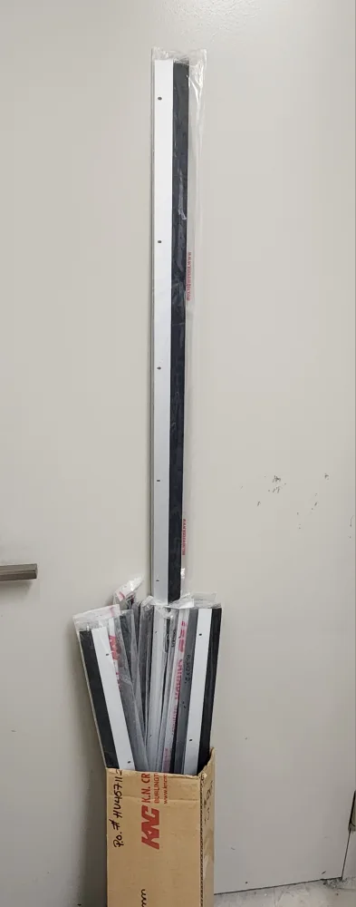 10 x  KCC CANADA Door Sweep image indicator(4)