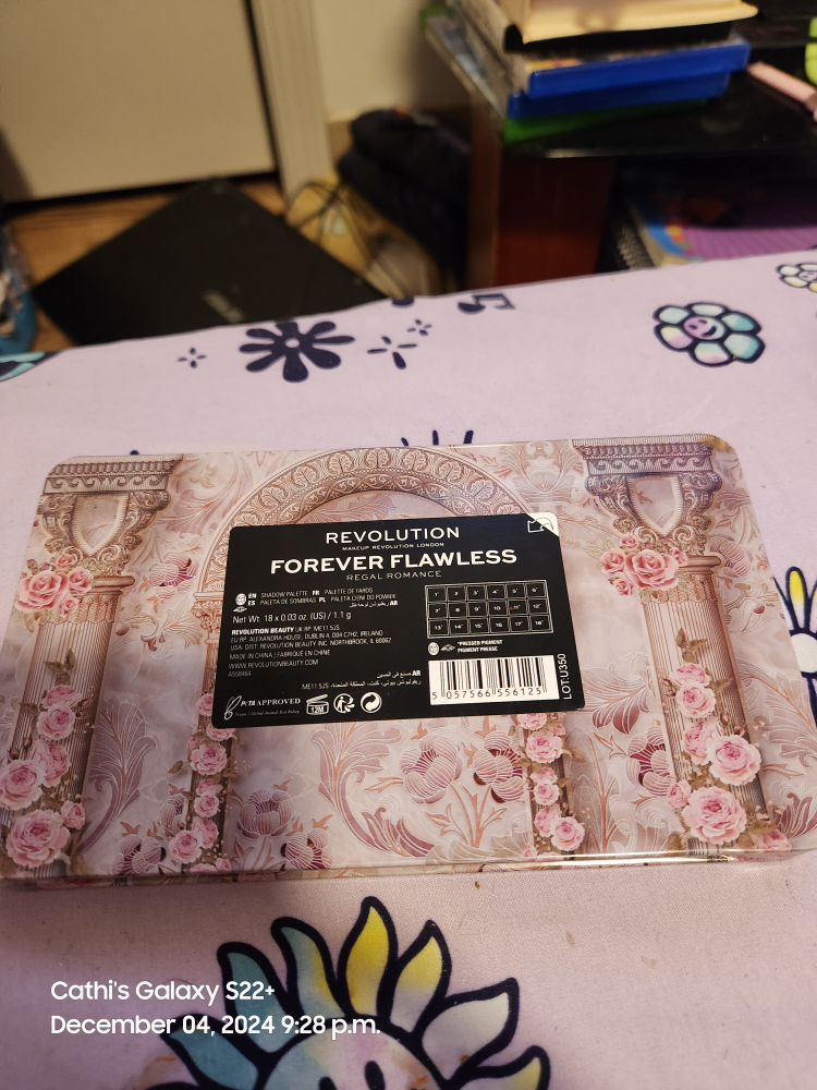 Revolution Forever Flawless Eyeshadow Palette - photo 3