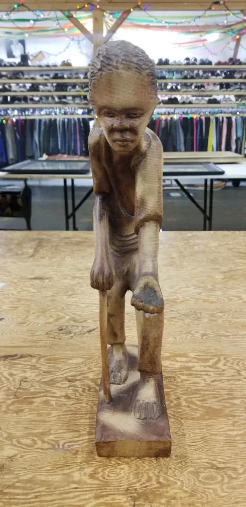 Statue,  figurine,  old man asking for money image indicator(2)