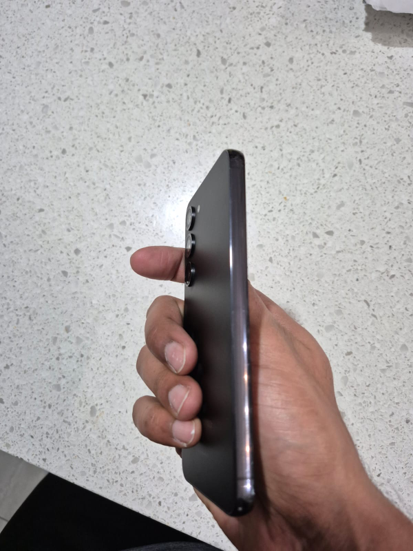 Samsung Galaxy S23 - photo 4