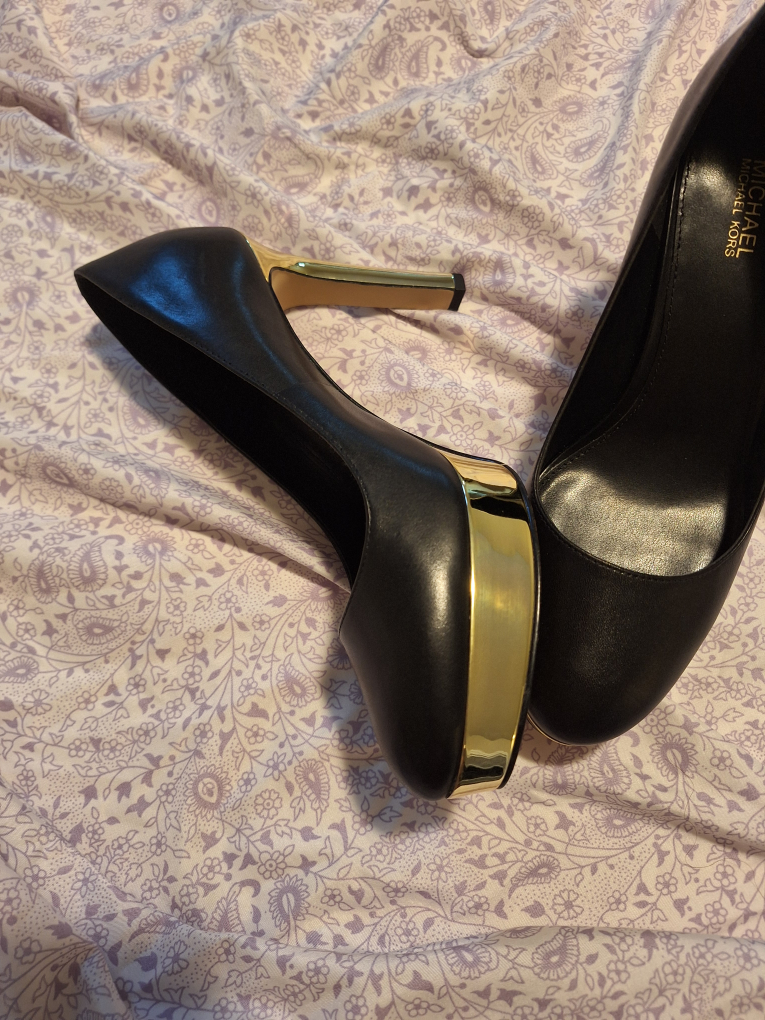 Brand New Michael Kors Black & Gold Platform Heels - photo 3