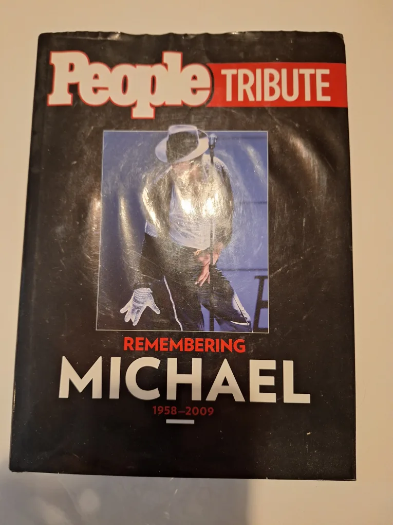 Lot of 5 Magazines image indicator(5)