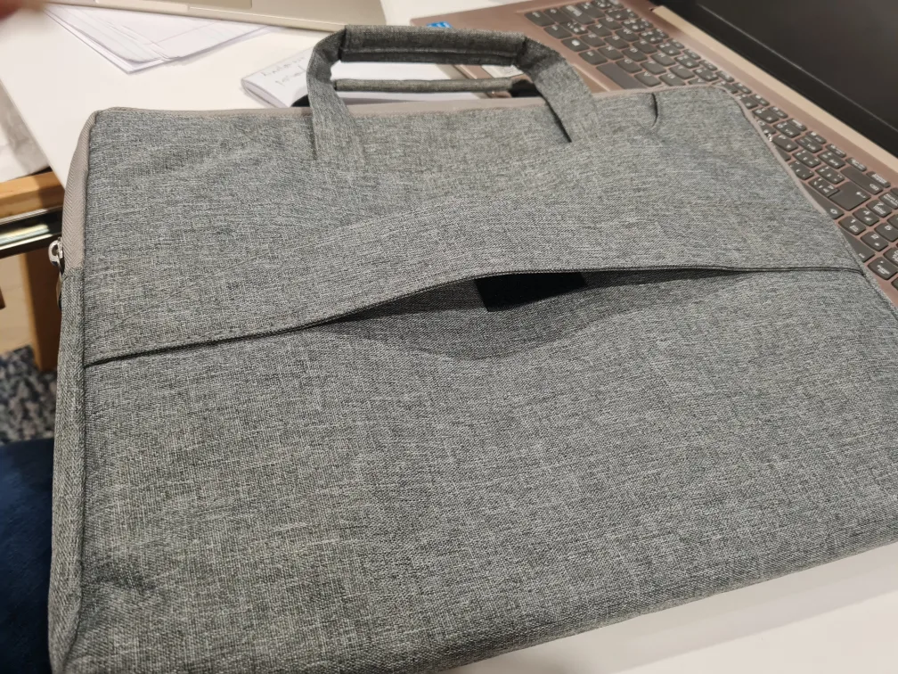 Laptop Case 14.6 Inch image indicator(9)