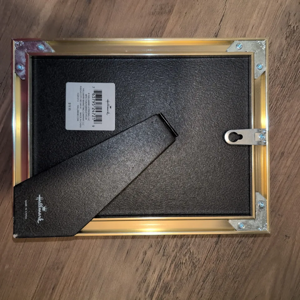 Set of 2 Gold Framed Prints image indicator(4)