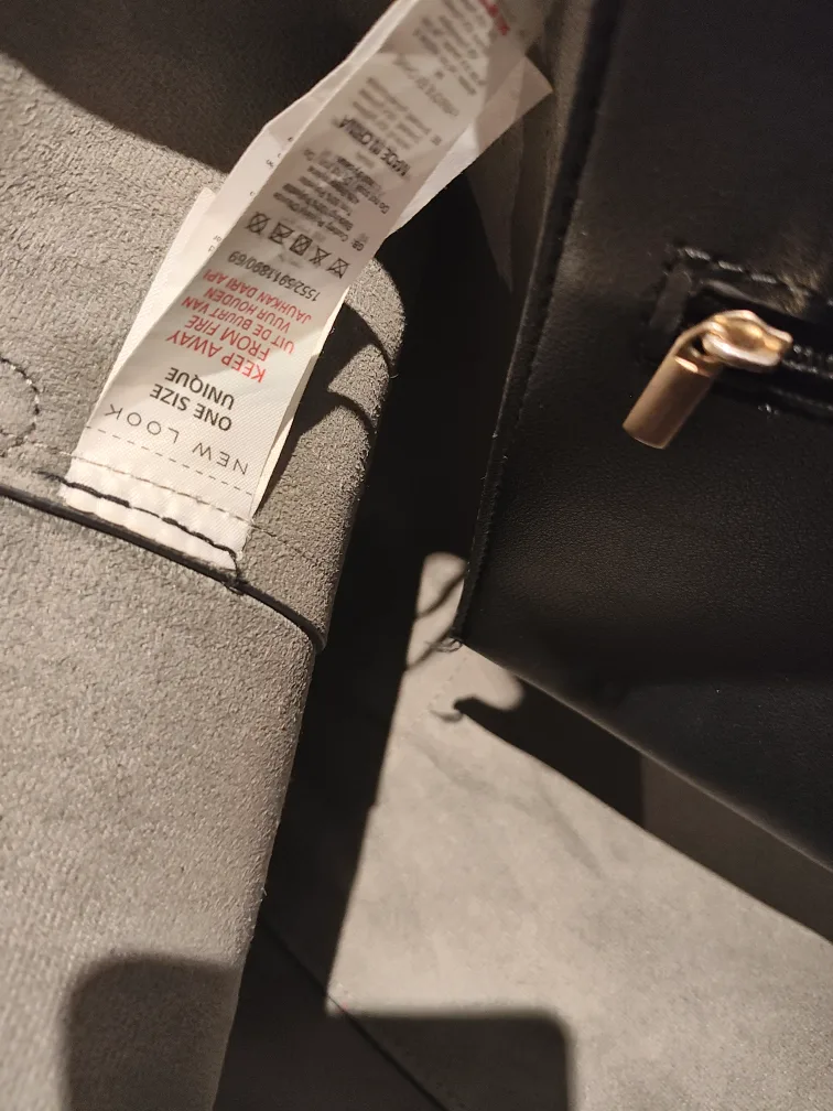 New Look Black Tote Bag with Red Straps image indicator(7)