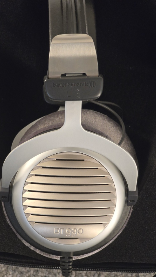 Beyerdynamic DT 990 32 ohm Headphones - photo 4