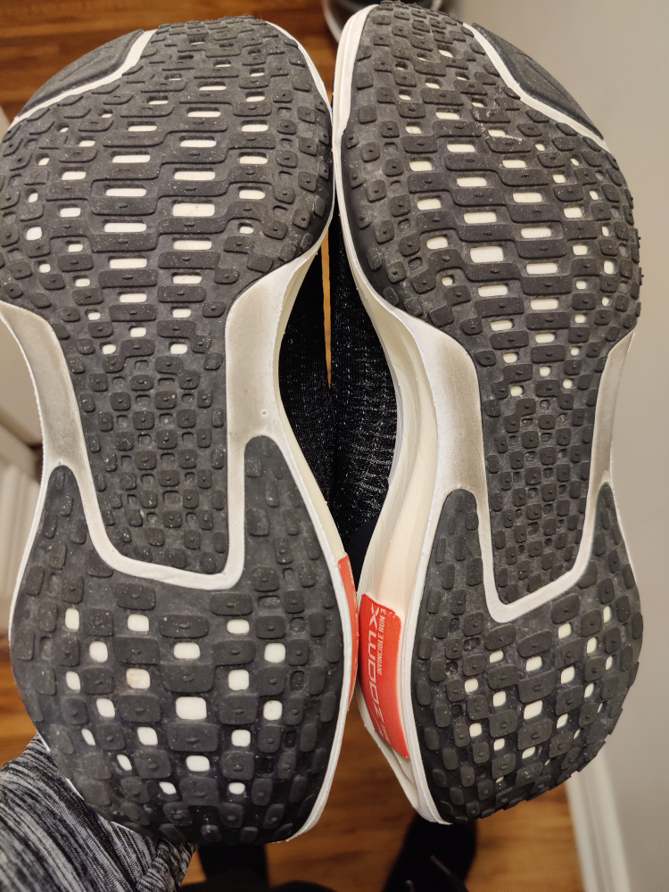 Nike ZoomX Invincible Run Flyknit Running Shoes - photo 3