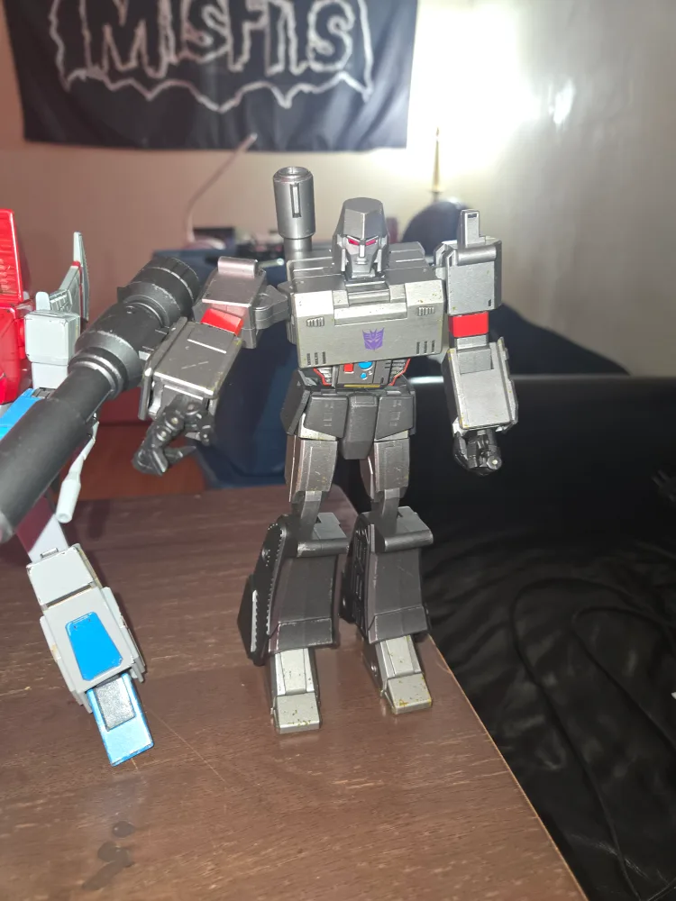 Yolopark Optimus Prime, Nemesis Prime, Megatron and Starscream image indicator(5)