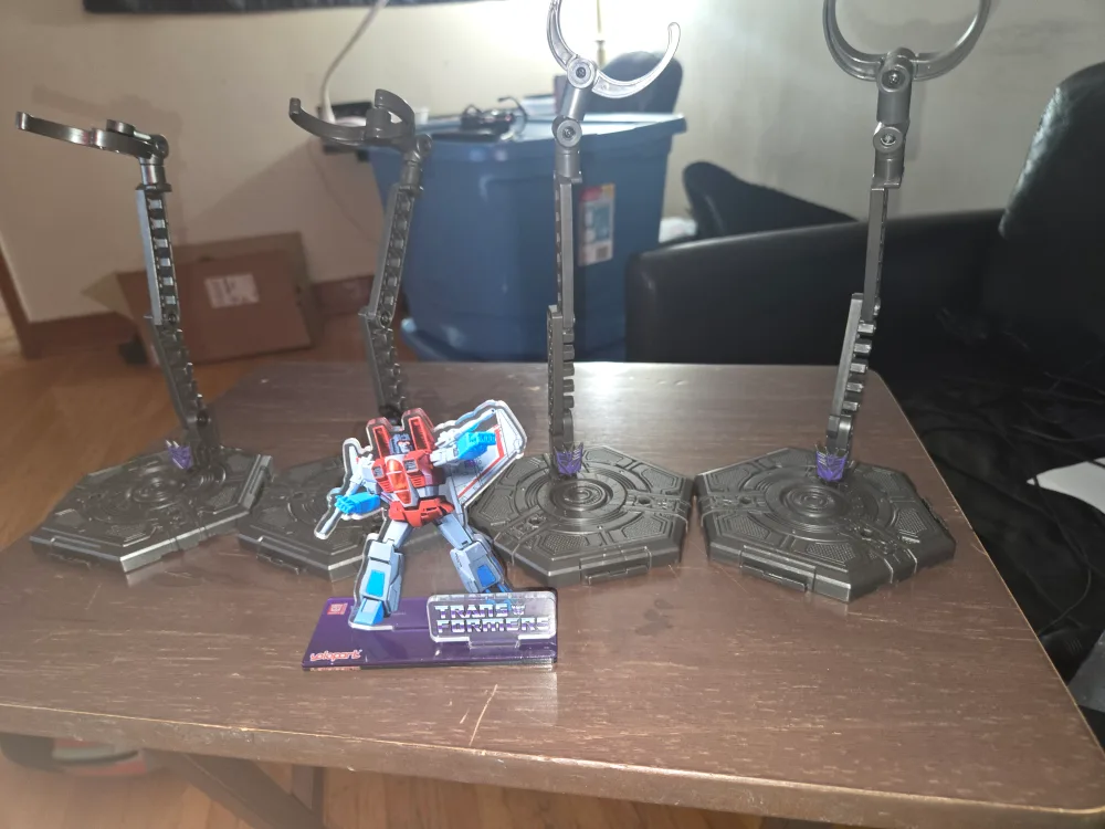 Yolopark Optimus Prime, Nemesis Prime, Megatron and Starscream image indicator(7)