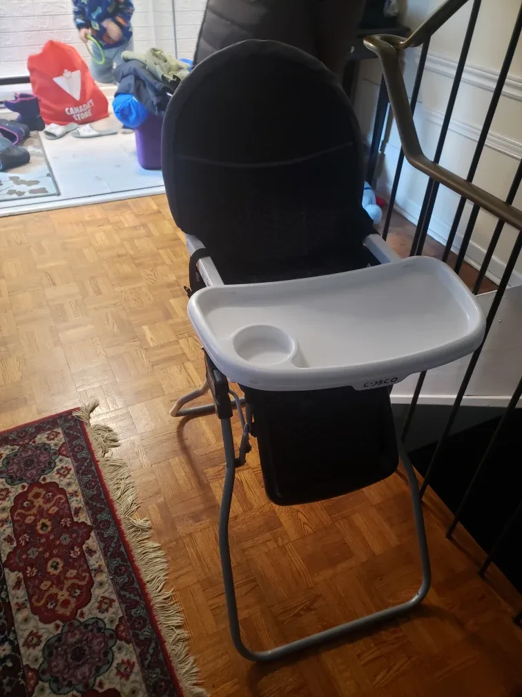 Cosco High Chair image indicator(2)