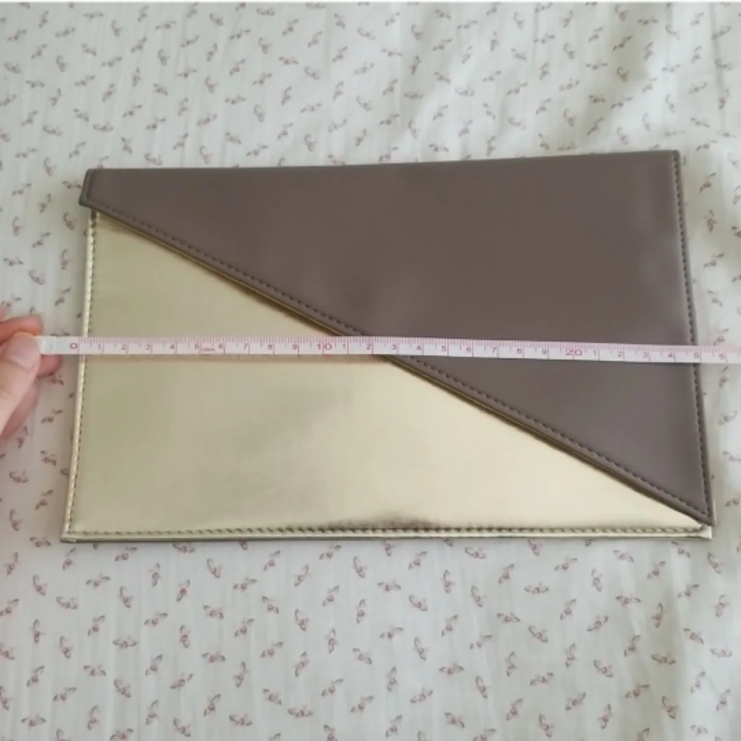 Shiseido Evening Clutch image indicator(5)