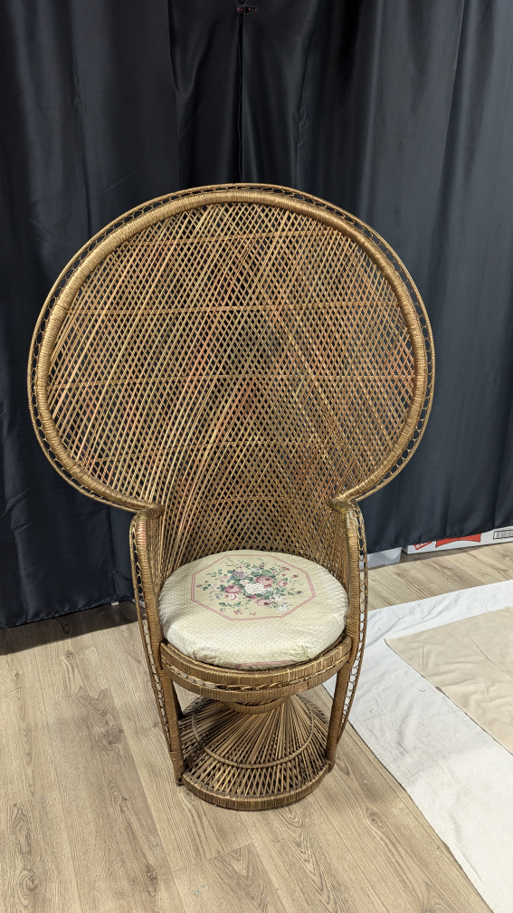 Vintage Wicker Peacock Chair - photo 2