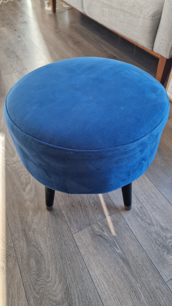 Structube Blue Velvet Ottoman | great deal 💥💥💥 - photo 2