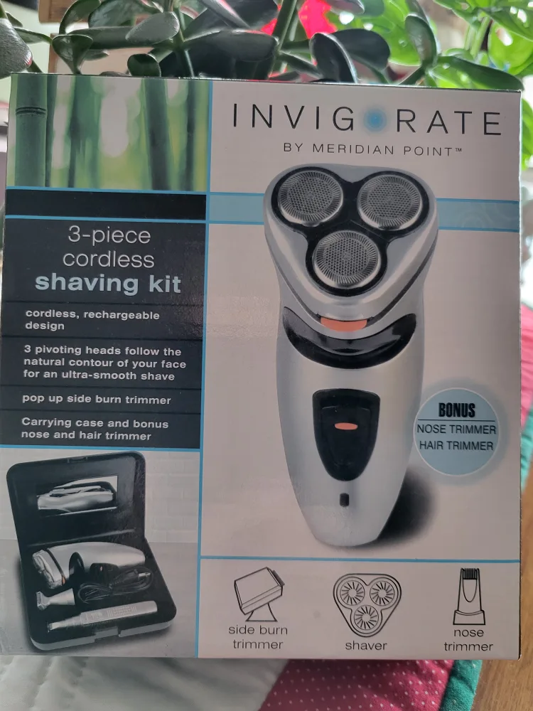 INVIGORATE 3-piece Cordless Shaving Kit image indicator(2)