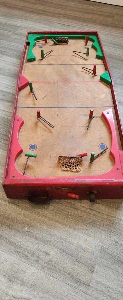 Vintage 1952 Sun-R-Ice Table Hockey image indicator(3)