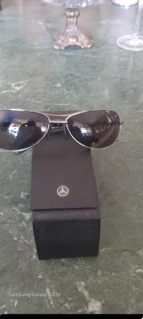 Mercedes-Benz Sunglasses image indicator(3)