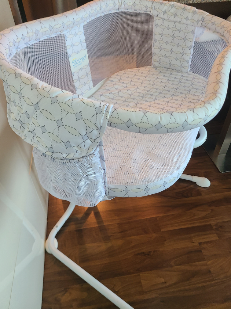 Halo BassiNest Glide - like new - photo 2