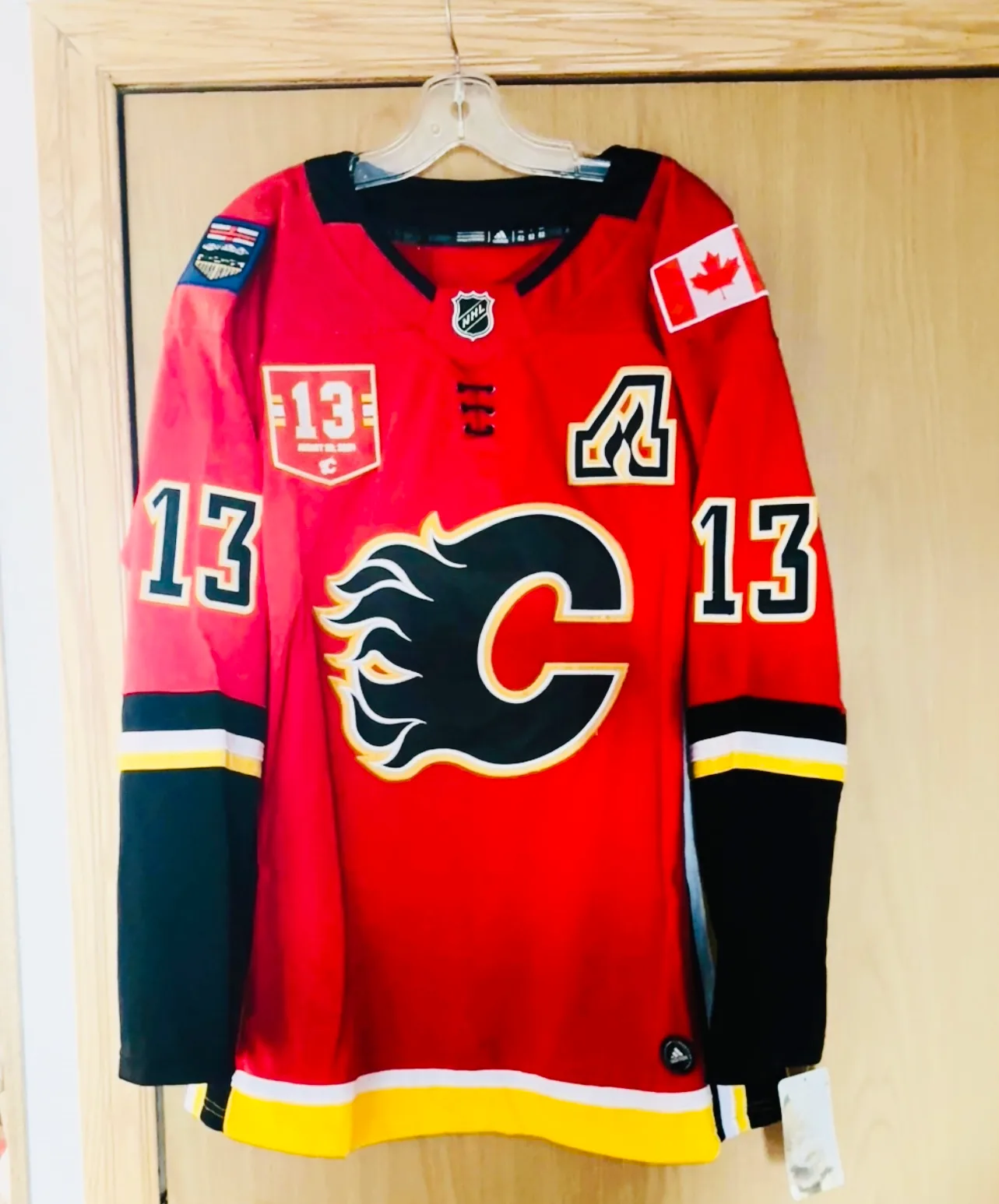 Johnny Gaudreau Calgary Flames Jersey Brand New thumbnail