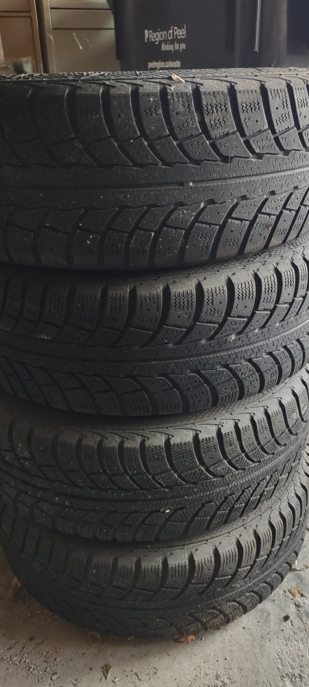 Set of 4 Winter Tires with rims - photo 3