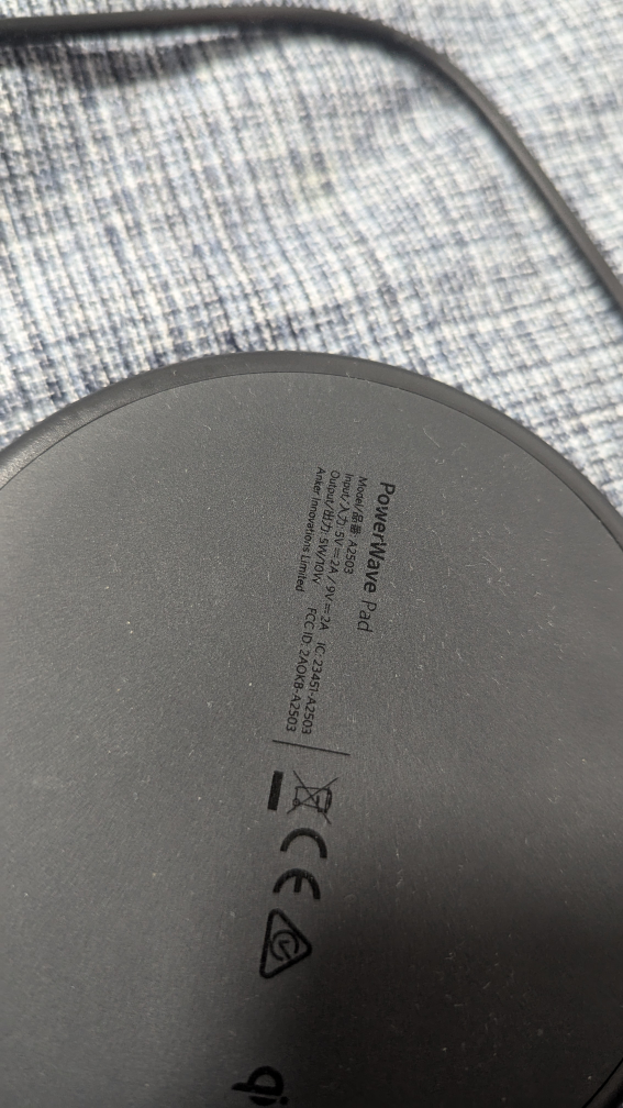 Anker wireless charging station - photo 2