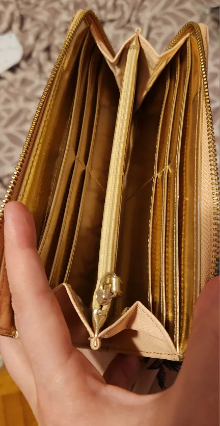 Calvin Klein Wallet image indicator(2)