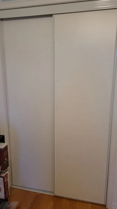 Mirrored Closet Doors image indicator(2)