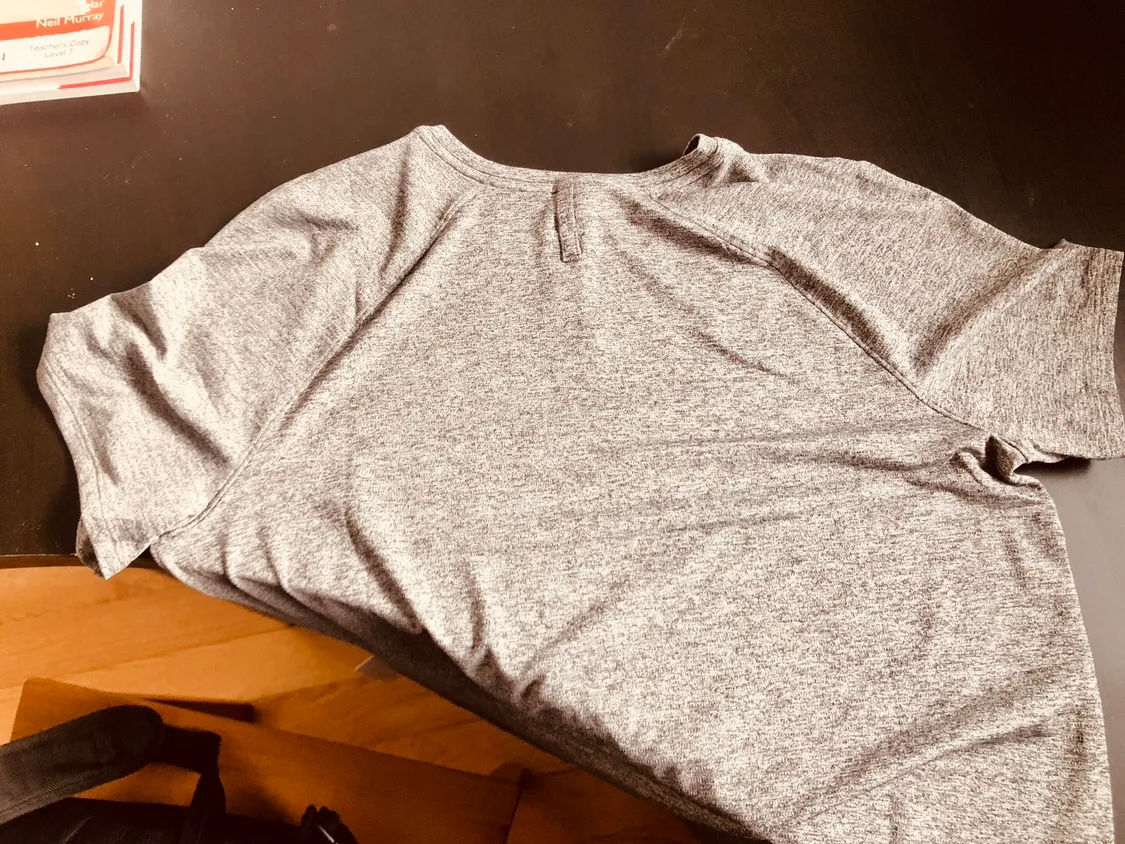 Lululemon Classic-Fit T-Shirt yoga workout exercise gym image indicator(2)