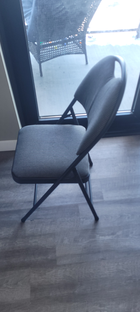 Folding chair with backrest
