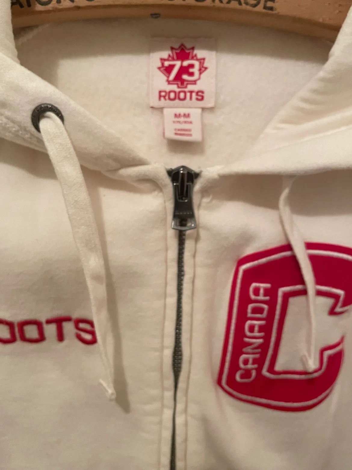 ROOTS “CANADA” hoodie image indicator(2)