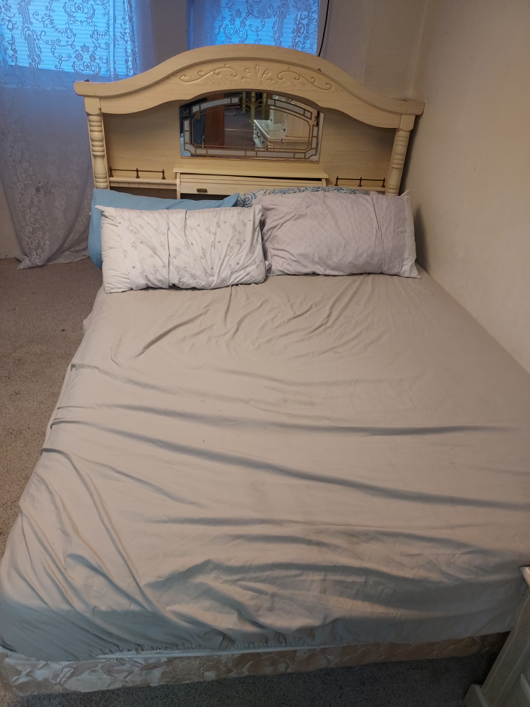 Queen Size Headboard with Storage