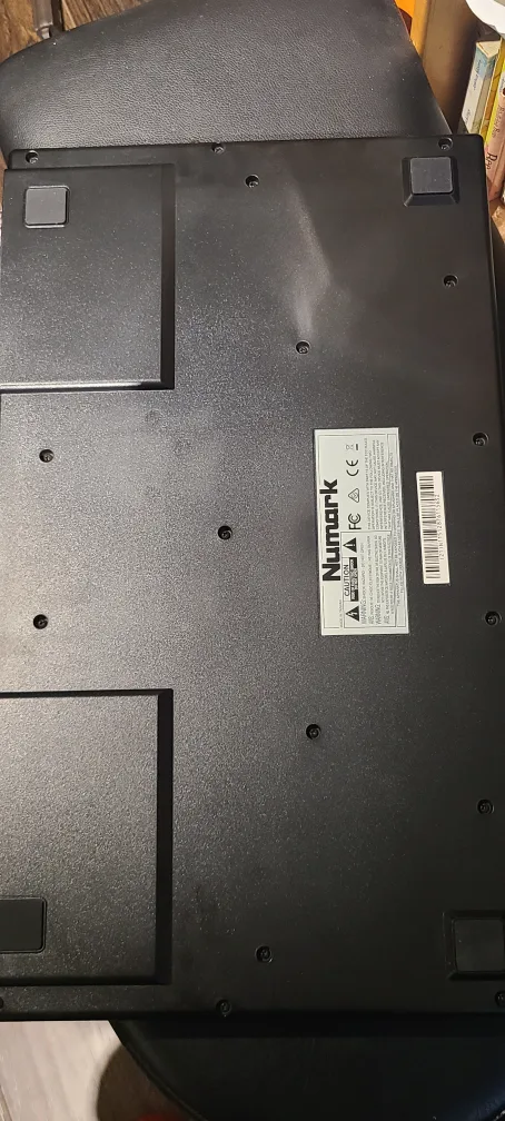 Numark MixTrack Pro 3 DJ Controller image indicator(5)