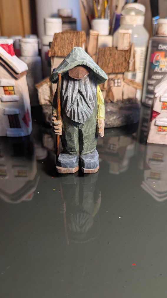 Dan Reiger.         Hand-carved wooden gnome figurine - photo 3