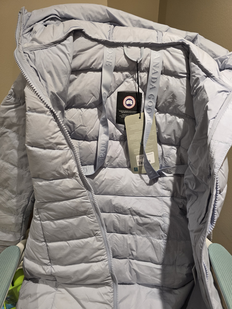 Canada goose- Clair coat- winter light weight jacket-New - photo 2