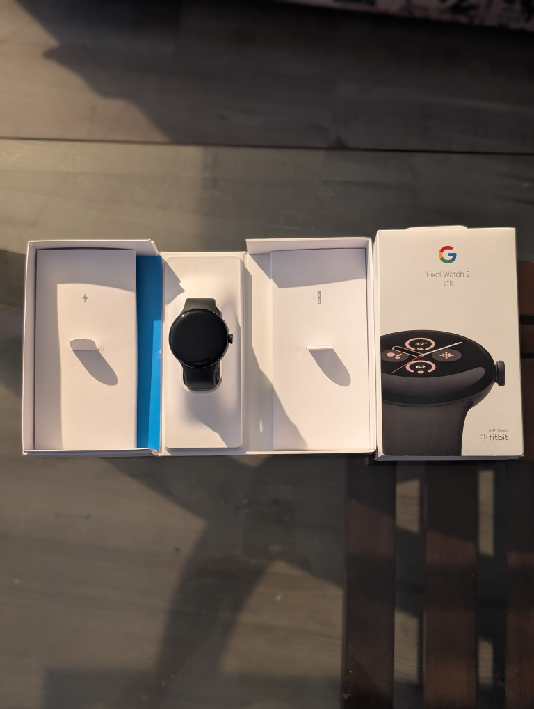 Google Pixel Watch 2 LTE - like New in perfect condition - photo 2