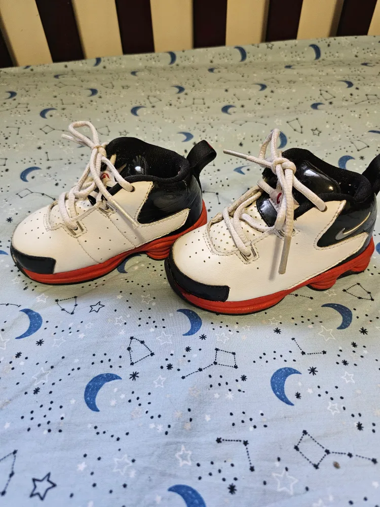 Nike Air Max Toddler Shoes 5C image indicator(2)