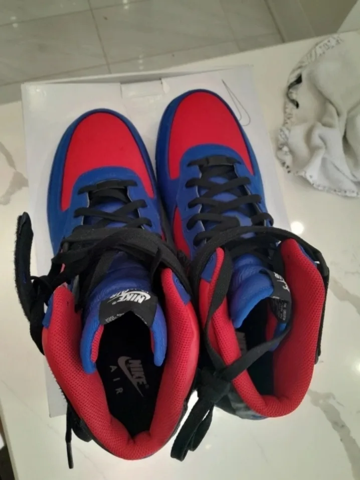 Nike Air Force 1 Mid image indicator(4)