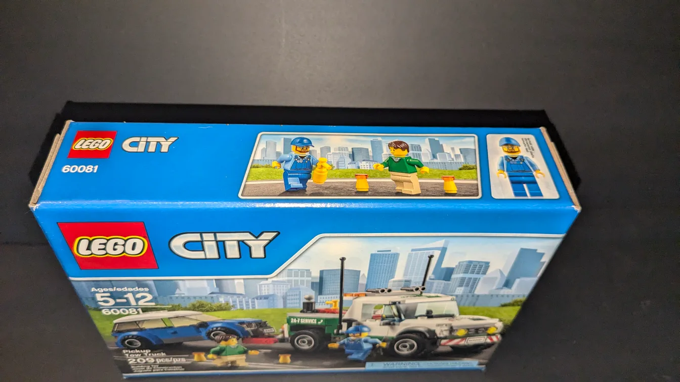 RARE LEGO City Pickup Tow Truck 60081 - NIB - NEFB image indicator(2)