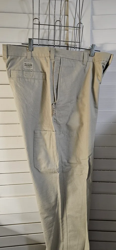 New brand Columbia Men's Khaki Pants #ThriftyPicks image indicator(4)