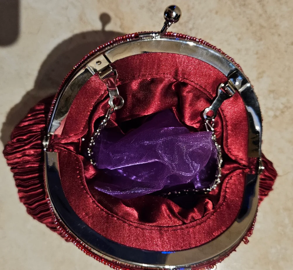 Burgundy Beaded Clutch Purse image indicator(6)