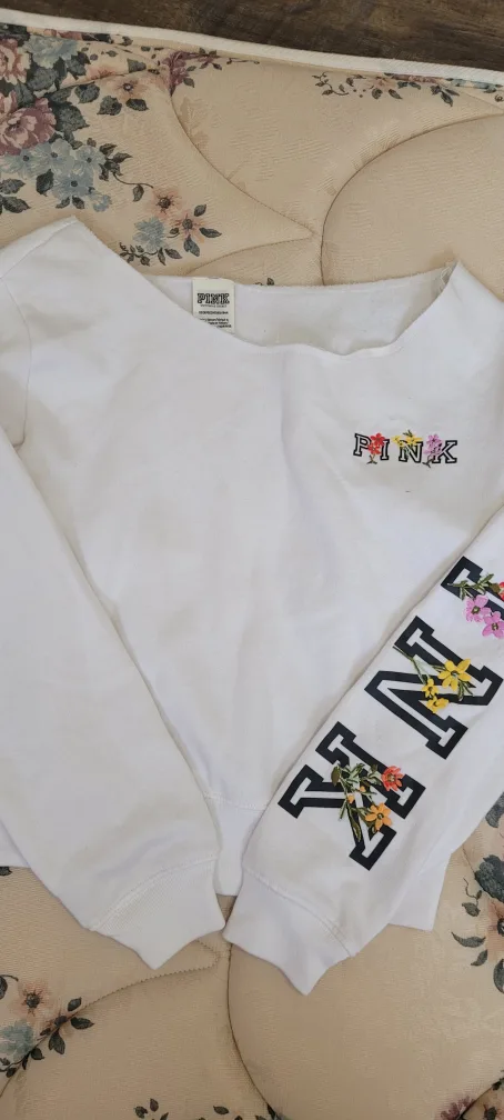 Pink Victoria's Secret Floral Cropped Sweater image indicator(2)