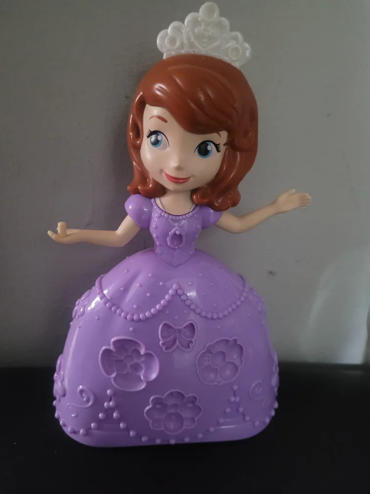 Disney Princess Sofia Playdough mold #ThriftyPicks thumbnail