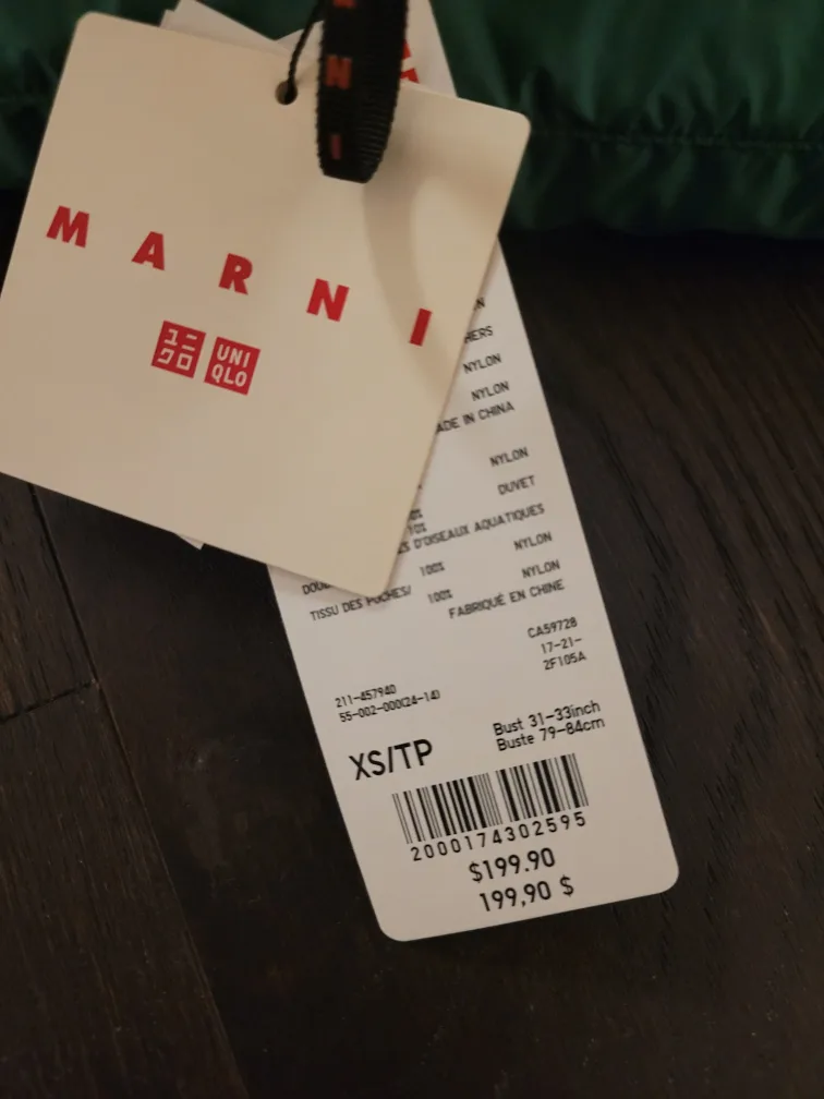 Marni x Uniqlo Puff Vest *brand new with tag* image indicator(3)