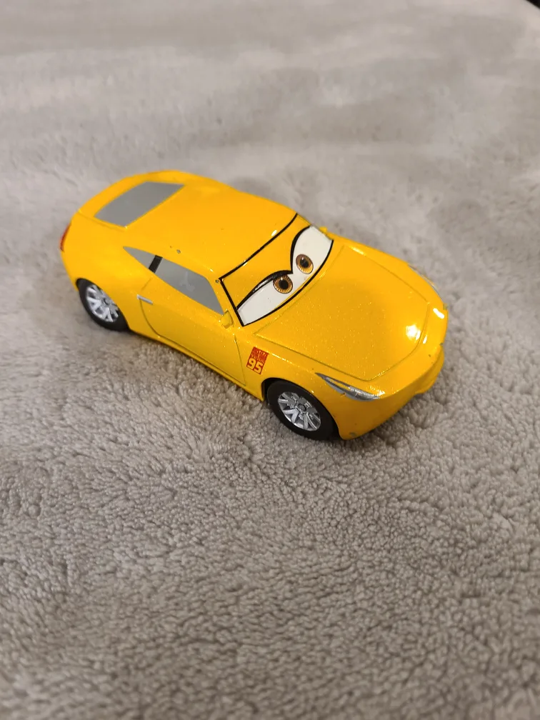 Disney Pixar Cars 3 Cruz Ramirez Die-Cast Toy Car image indicator(2)