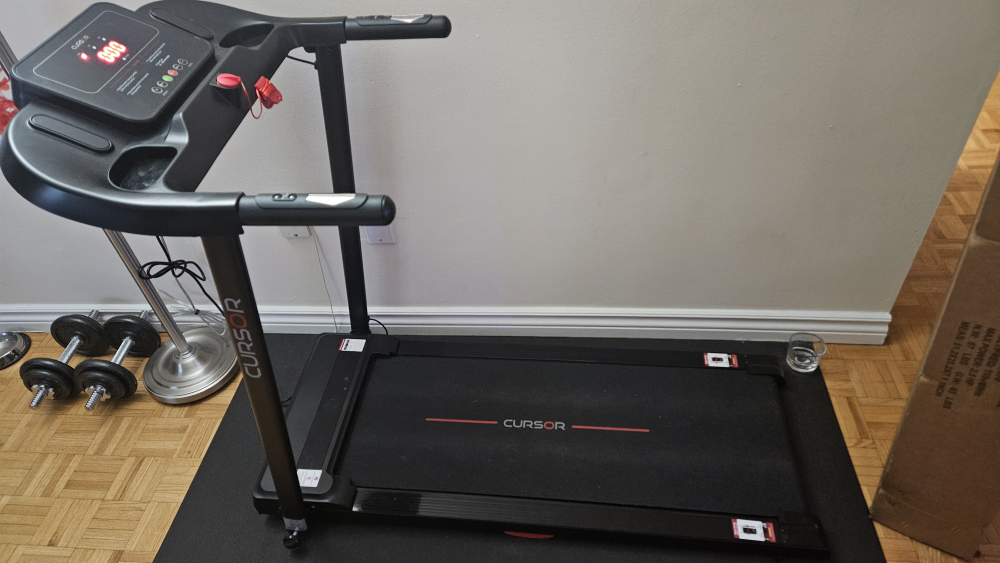 Free CURSOR C70 Treadmill