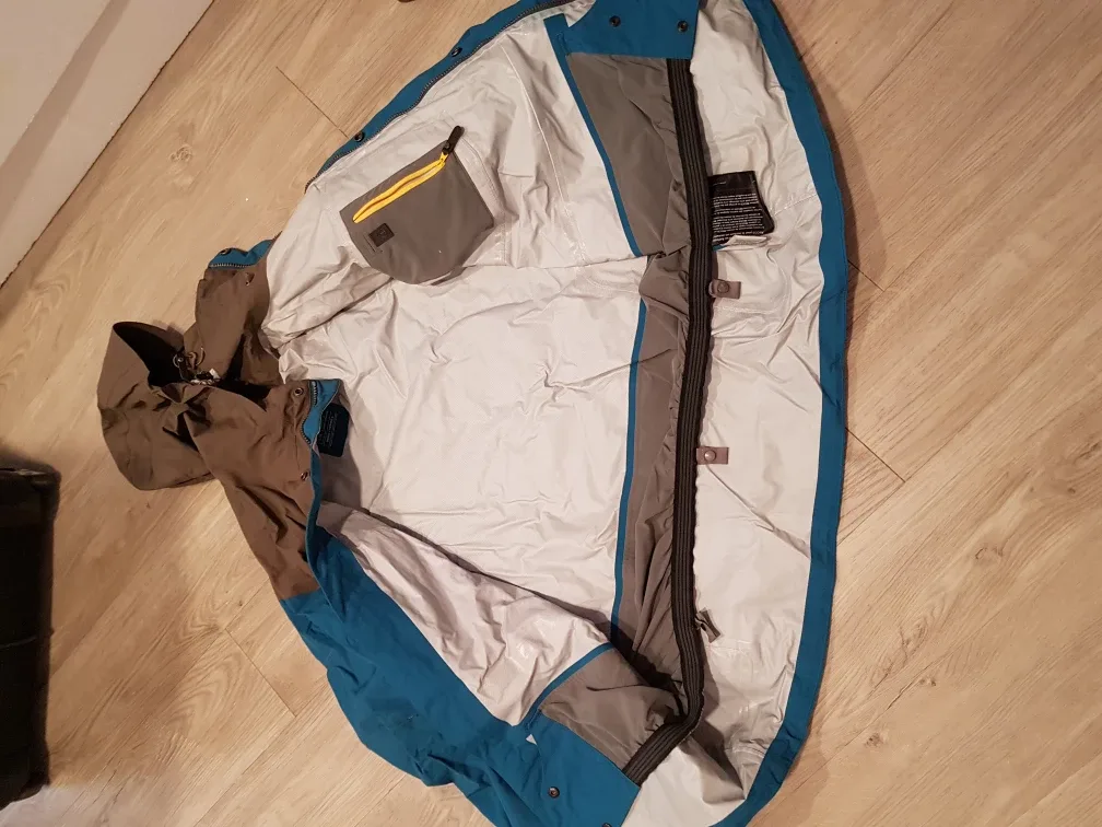 MEC Snowboard Jacket Gortex image indicator(4)