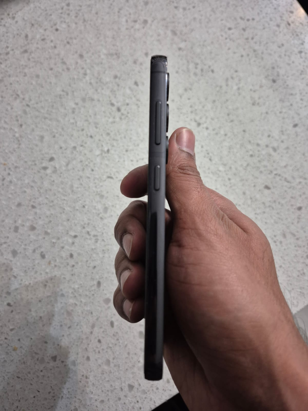 Samsung Galaxy S23 - photo 3
