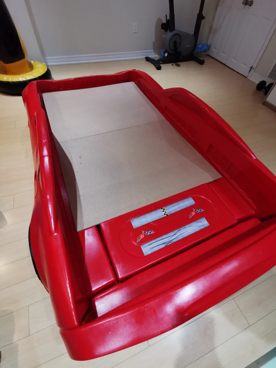 Corvette Toddler to Twin Car Bed image indicator(3)