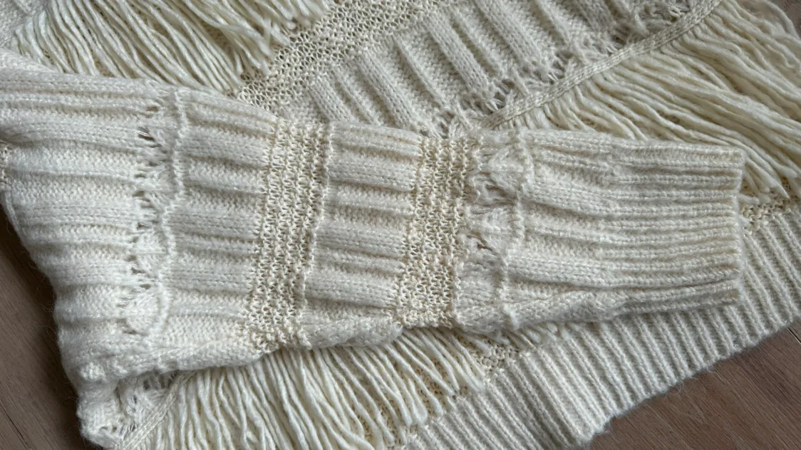 Costes tassels sweater image indicator(6)