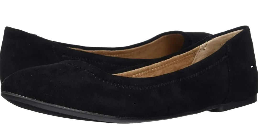 Amazon Essentials Womens Flats Ballet Flat image indicator(4)