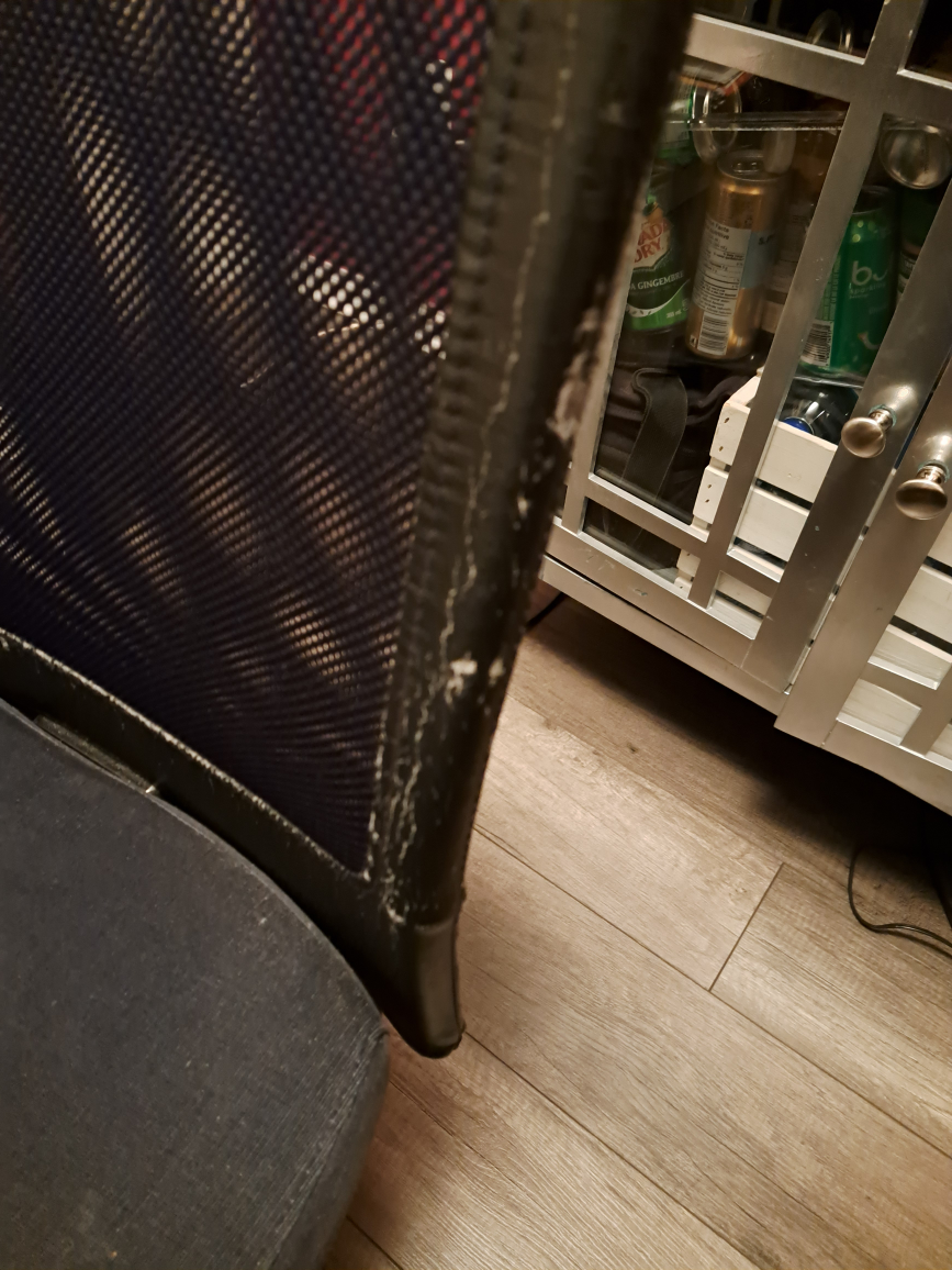 office chair - photo 3